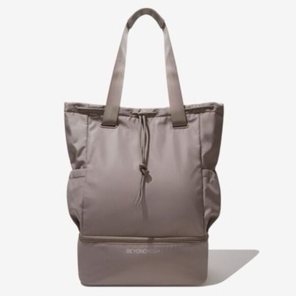 Beyond Yoga Convertible Gym Bag – Taupe Gray Backpack Tote - Picture 4 of 11